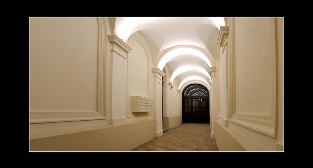 777 Apartaments Krakow Exterior photo