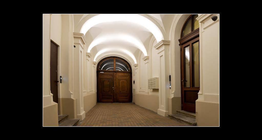 777 Apartaments Krakow Exterior photo